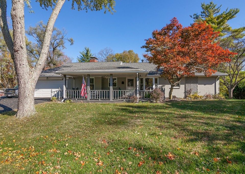 1st image of 6092 Romaine Dr