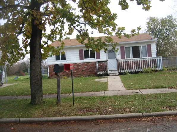 3401 Braeburn Dr, Lansing, MI 48911
