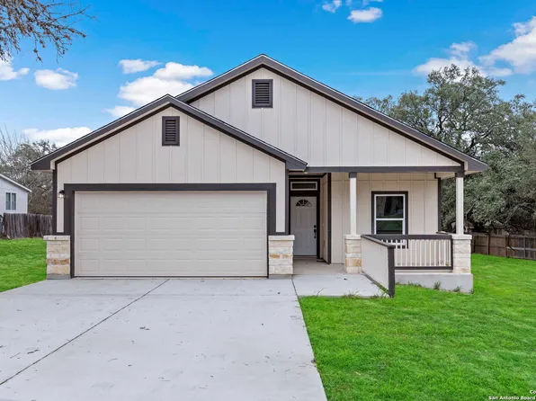 22910 Skila Dr, Elmendorf, TX 78112