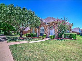 2206 Saint Albens Pl, Garland, TX 75040