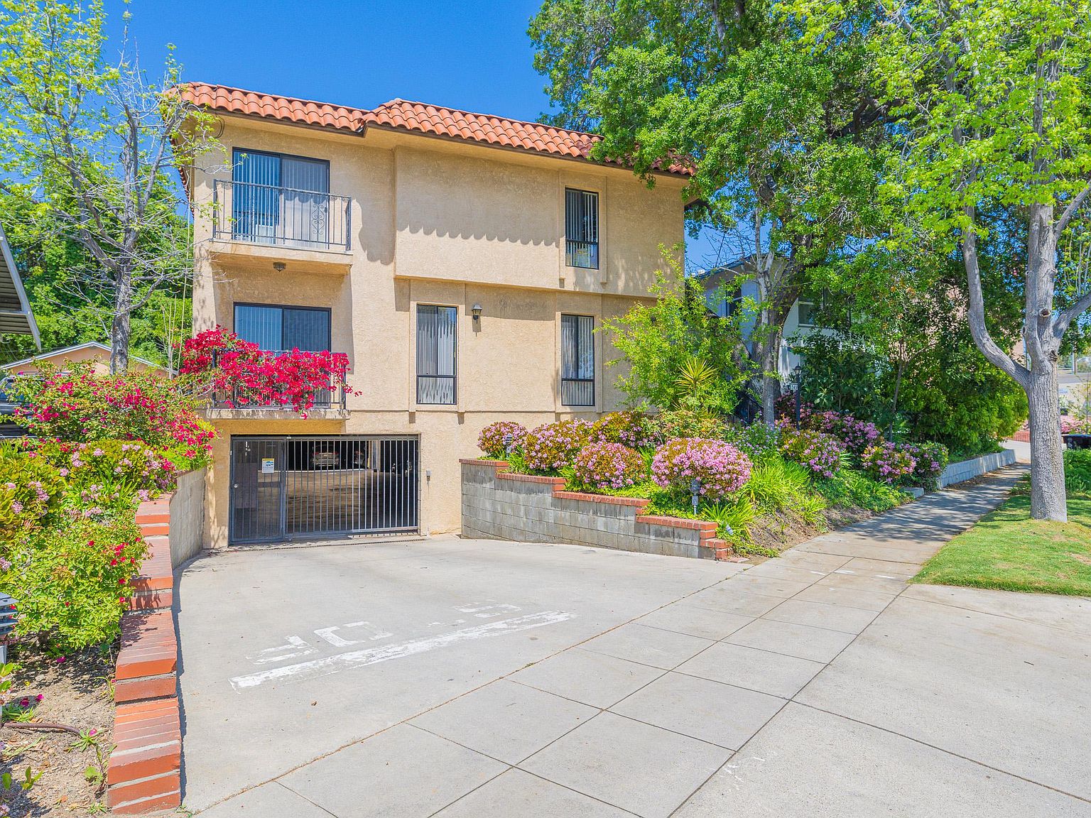 1246 E Lexington Dr #6, Glendale, CA 91206 | Zillow