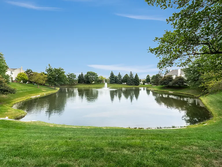 3071 Autumn Lake Dr — Photo 17