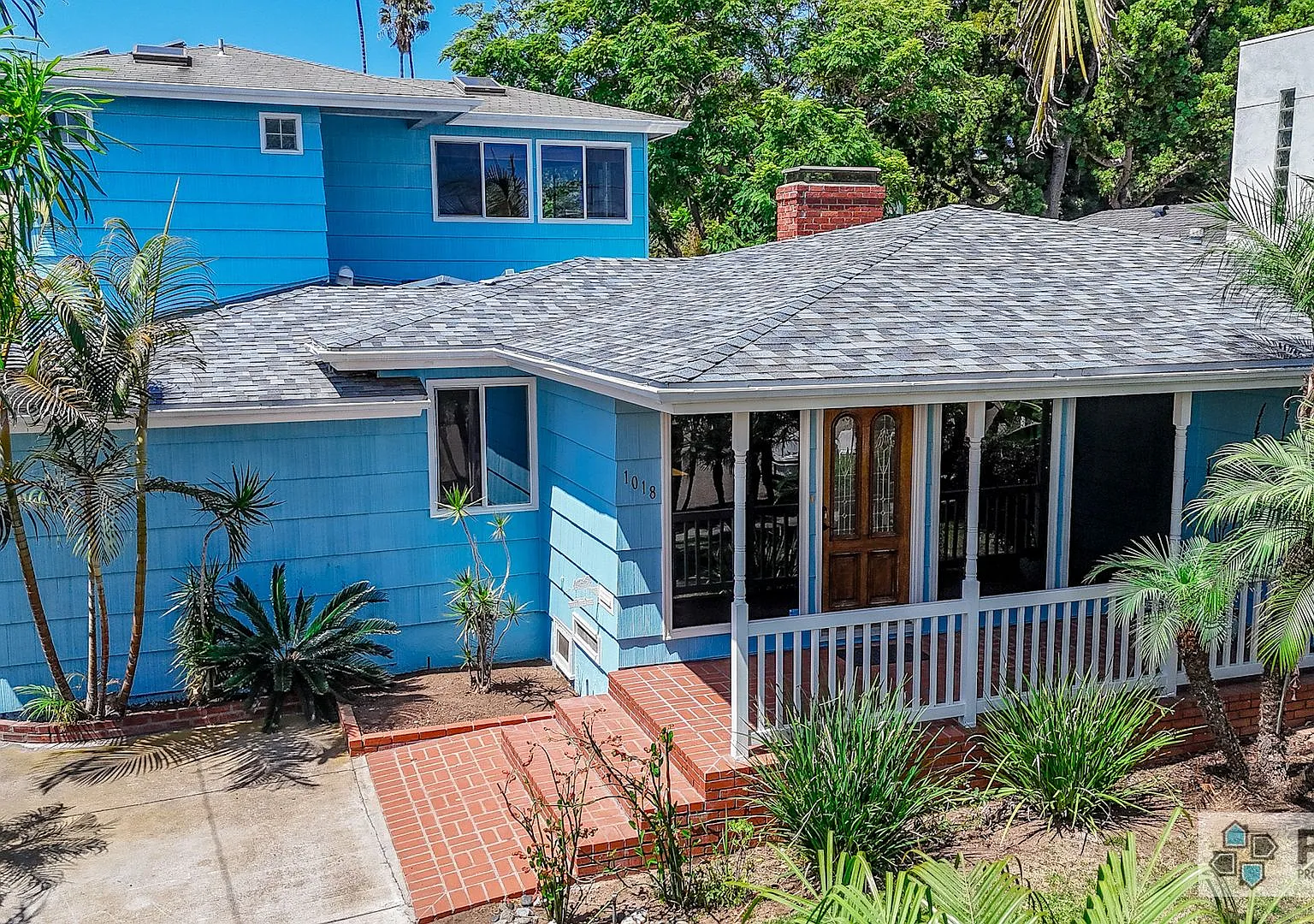 Charming 3-Bedroom Home with Character, Spacious Living Areas & 2-Car Garage — Photo 2