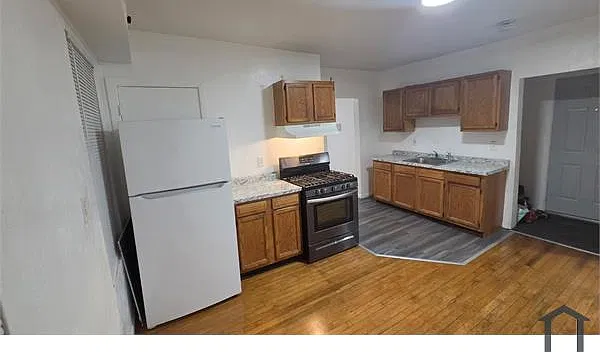 2 bed, 1800 sqft, $1,750 — Photo 2