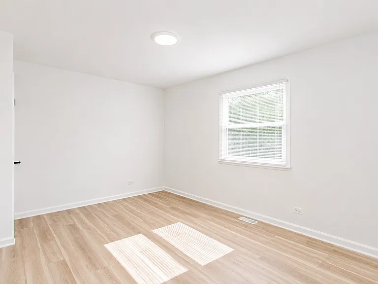 7777 Ramsgate Cir S — Photo 42