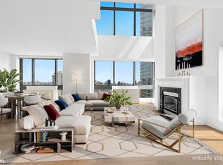 235 E 55th St #PHA, New York, NY 10022