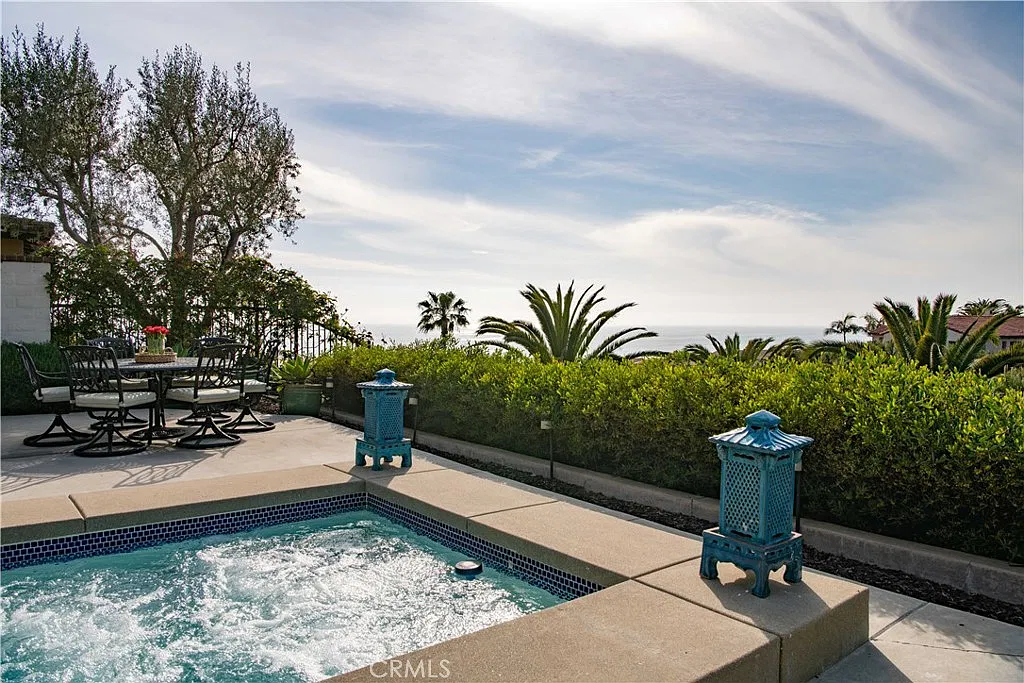 5 bed, 4.5 bath, 3735 sqft, $40,000 — Photo 1