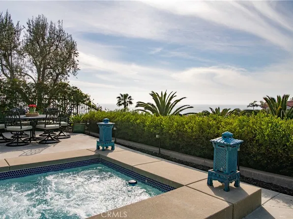 6 Surfspray Blf, Newport Coast, CA 92657