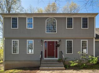 1004 East St, Middletown, CT 06457