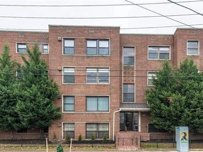 2720 7th St NE APT 301, Washington, DC, 20017