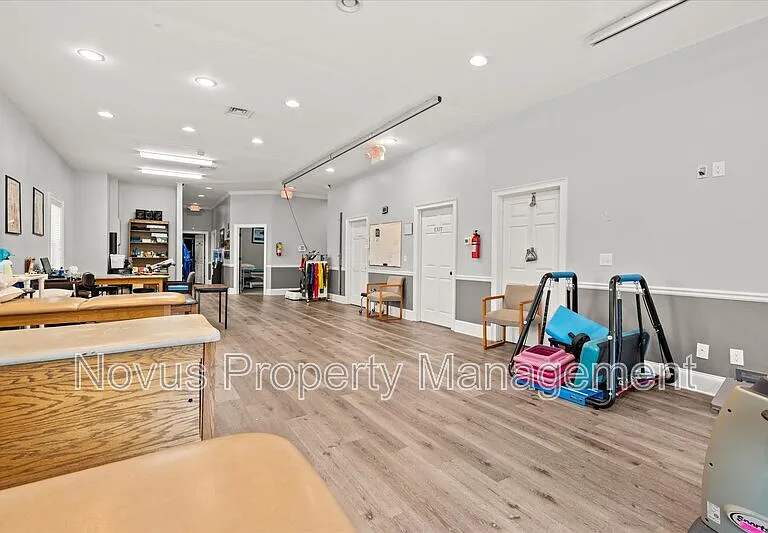 214 Maple St — Photo 22