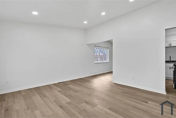 9342 Birch St — Photo 6