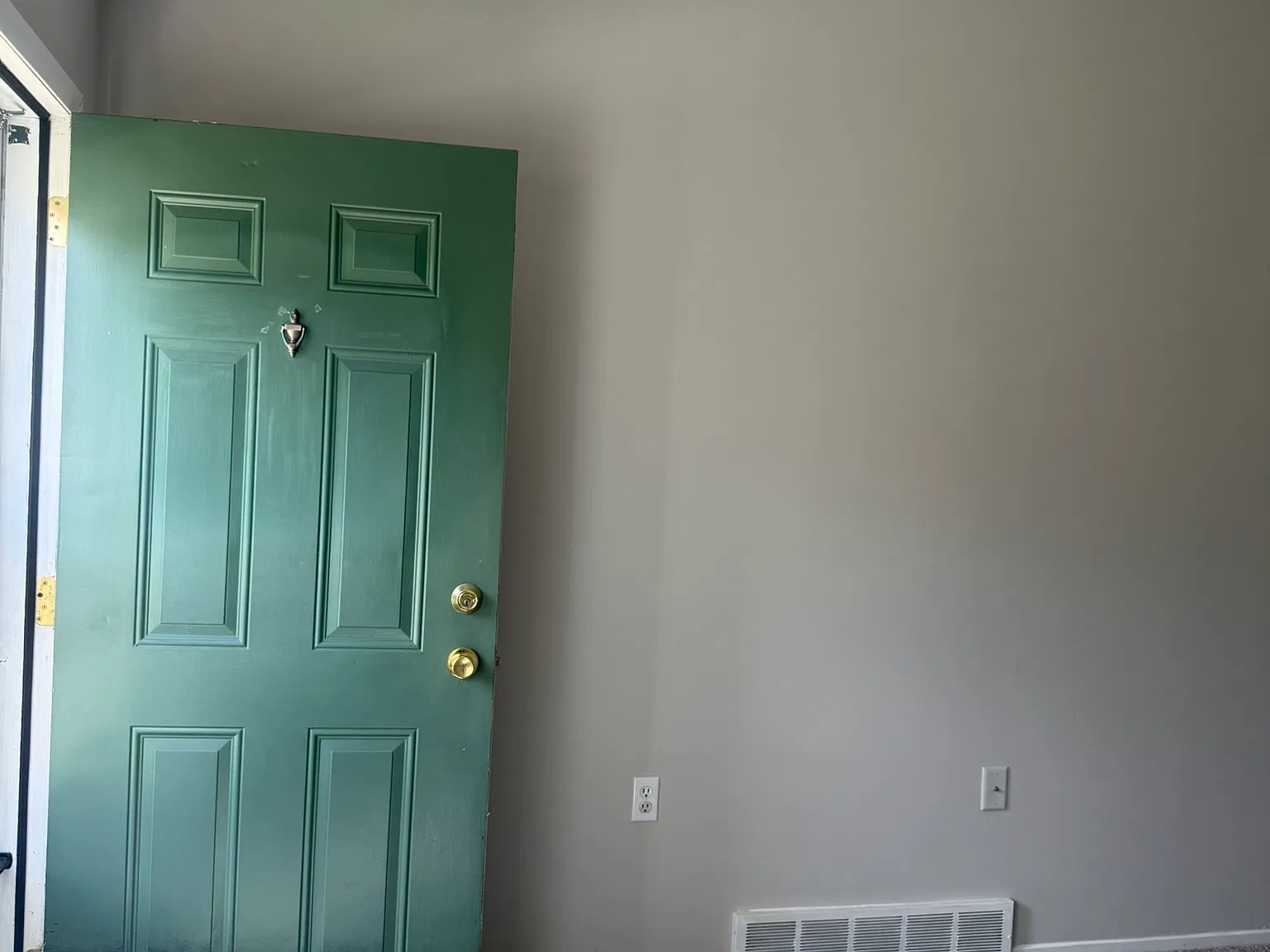 1 bed, 800 sqft, $1,200 — Photo 2