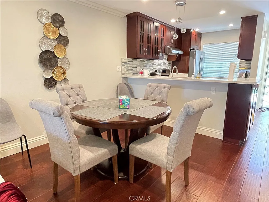 2 bed, 1.5 bath, 1204 sqft, $3,450 — Photo 4