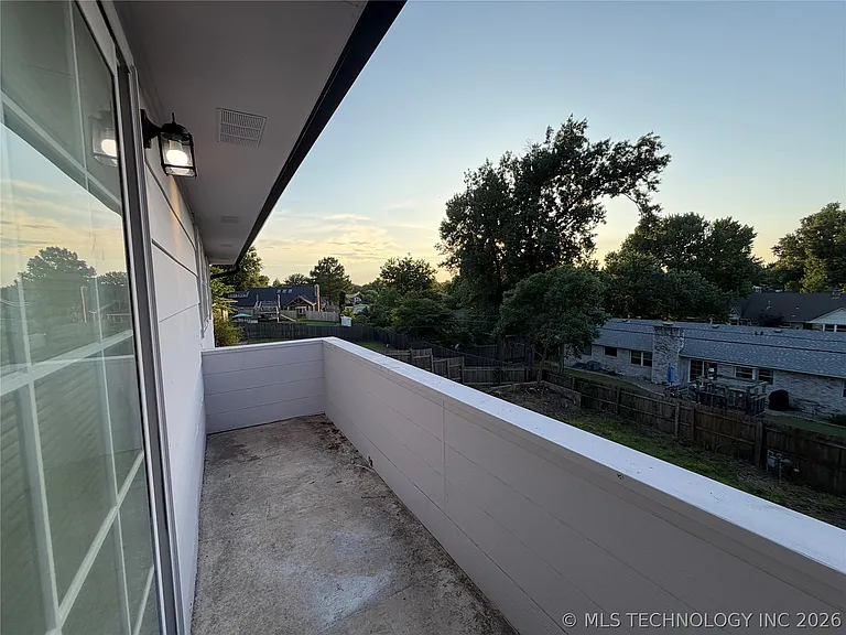 5431 E 39th St — Photo 21