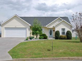 746 Harvest Meadows Dr, Kodak, TN 37764