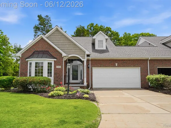 470 Delmar Ct, Highland, MI 48357