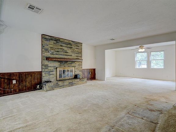 5th image of 10930 Alameda Dr