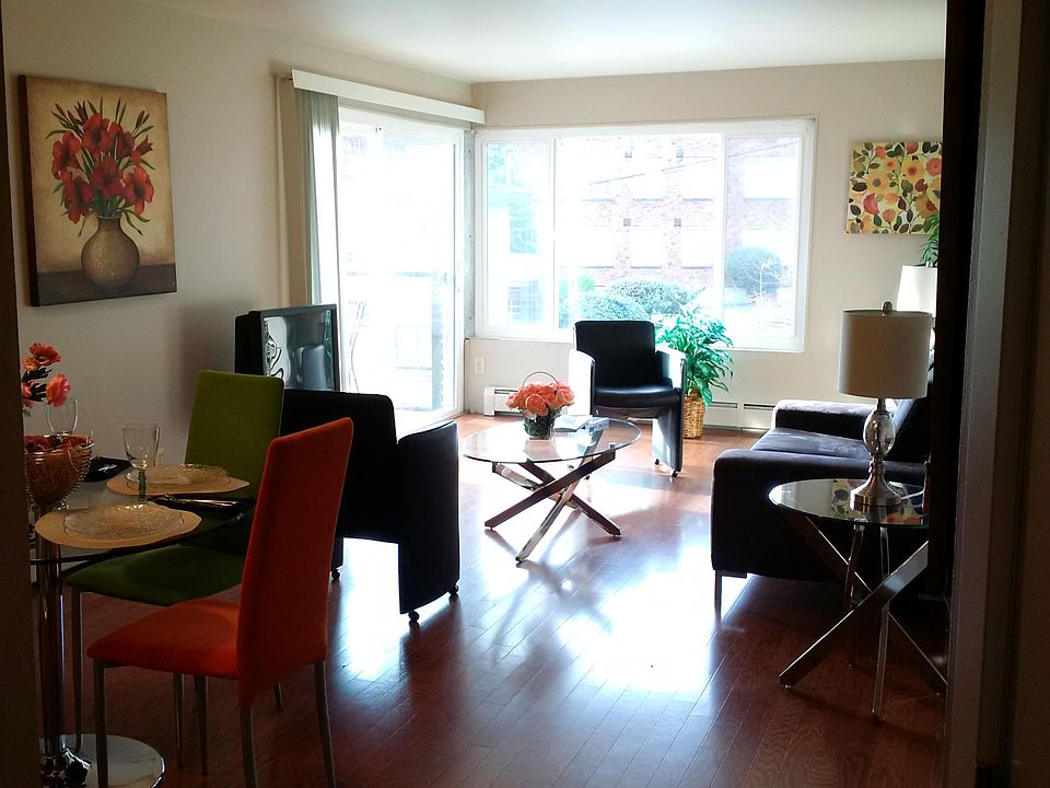 2nd image of 800 1st Ave N APT 5