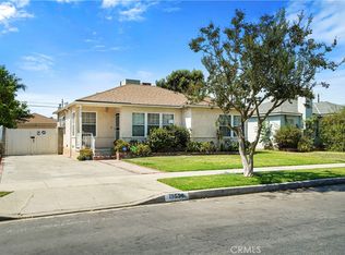 19534 Hart St, Reseda, CA 91335