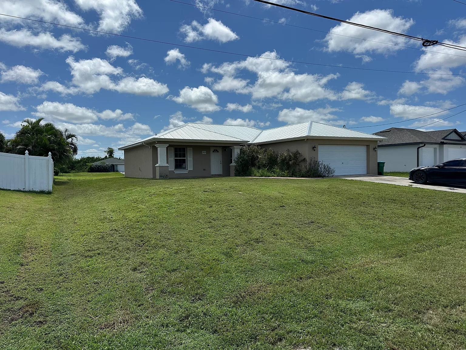 3 bed, 1408 sqft, $1,750 — Photo 1