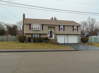 16 Sunnyworth Ln, Randolph, MA 02368