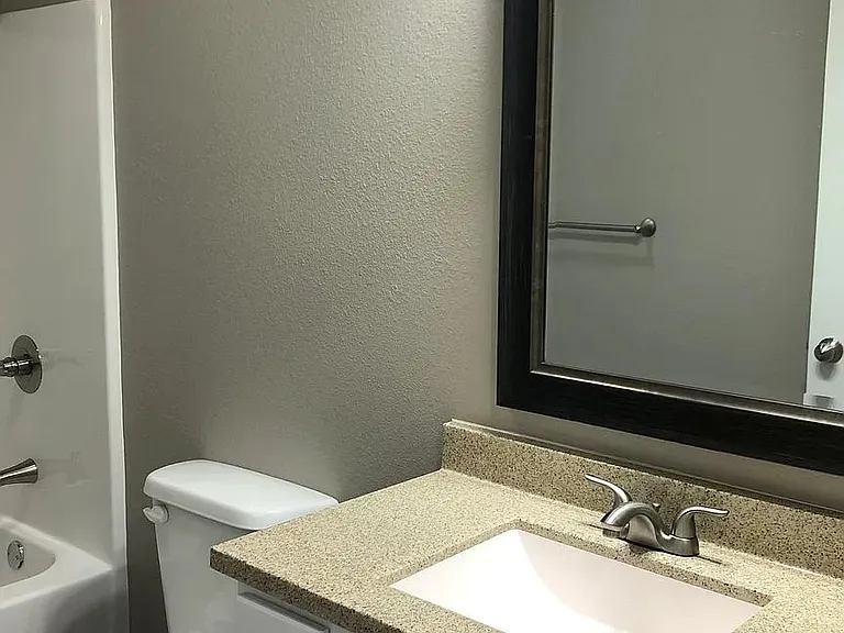120 Sunrise Cv — Photo 31