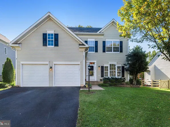 12577 Garry Glen Dr, Bristow, VA 20136
