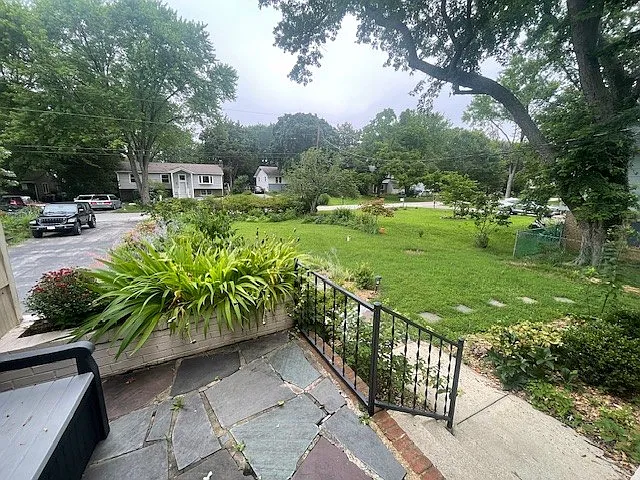 3 bed, 1550 sqft, $3,600 — Photo 3