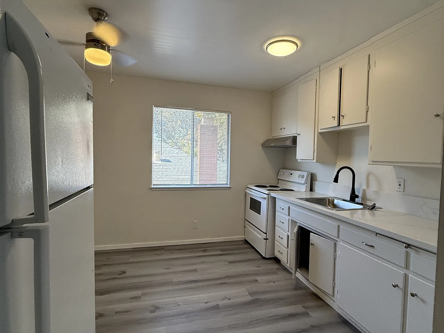 1514 V St — Photo 2