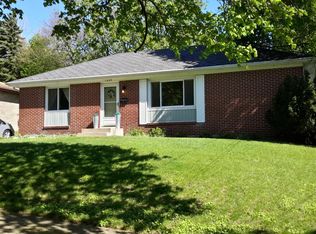 1449 10th St NW, Grand Rapids, MI