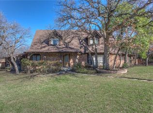 5763 Blueridge Dr, Fort Worth, TX 76112