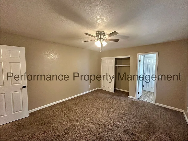 8615 Newgate Ct — Photo 6