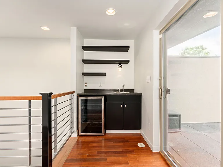 2155 S Logan St #2155 — Photo 31
