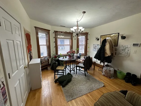 205 Boston Ave #A, Medford, MA 02155