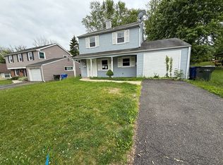 20 Mosshill Ln, Willingboro, NJ 08046