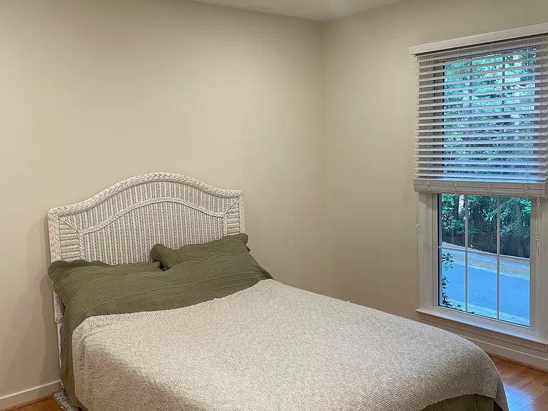 620 Arlington St — Photo 37