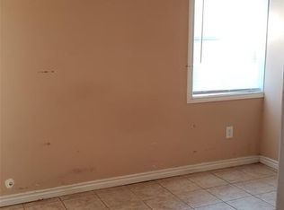 1802 N 7th St, Baytown, TX 77520