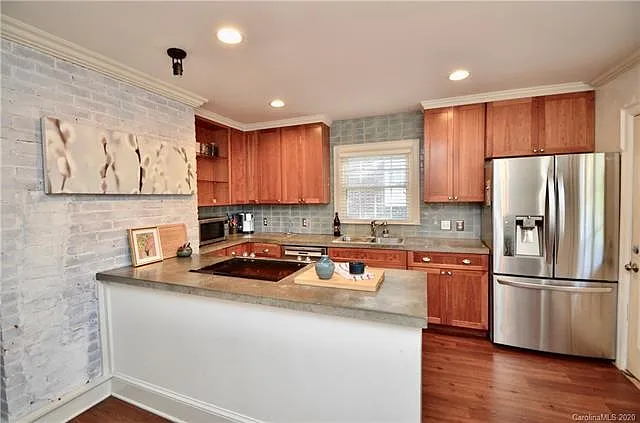 2216 Wilmore Dr — Photo 9