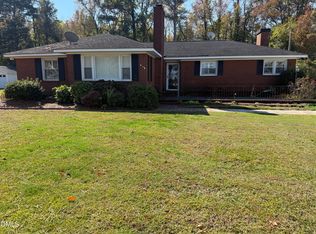 605 E 2nd St, Kenly, NC 27542