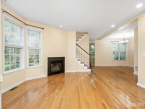5th image of 80 Tennyson Rd