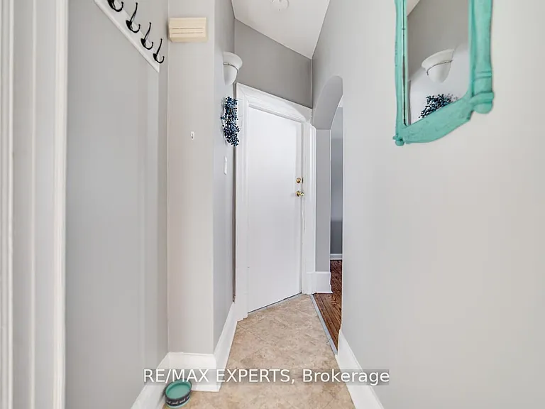 98 Elgin St E #1 — Photo 4