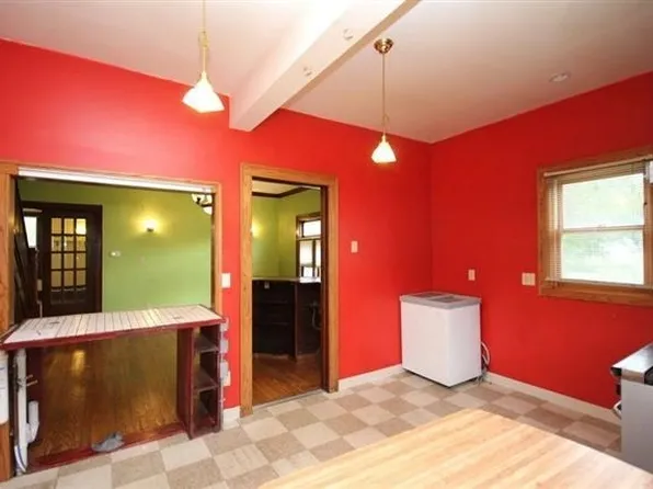 400 E Main St, Mount Horeb, WI 53572