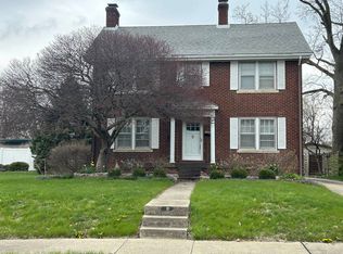 11 Prairie St, Danville, IL 61832