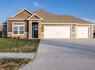 4314 SE Violet Ct, Topeka, KS 66609