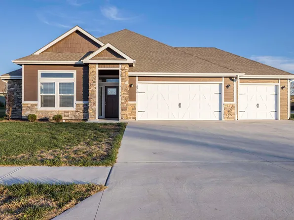 4314 SE Violet Ct, Topeka, KS 66609