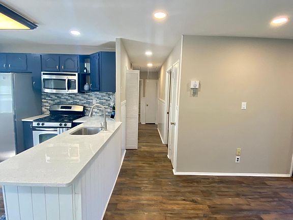 2nd image of 370 Union Ave #370