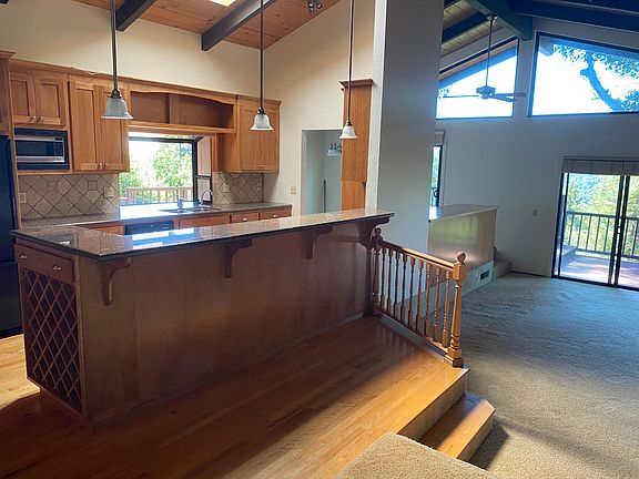 4th image of 8176 Hacienda Ln
