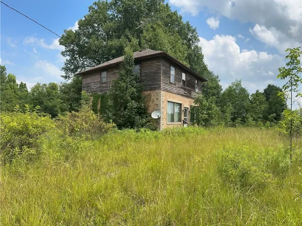 1165 Vernon Rd, Greenville, PA 16125