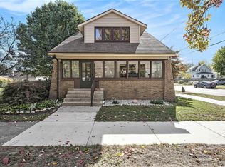 1158 Lake Michigan Dr NW, Grand Rapids, MI 49504